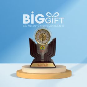 Quà tặng vinh danh