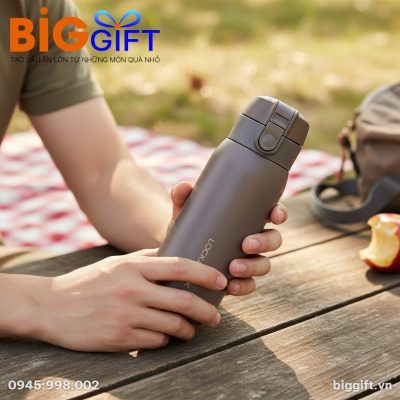 binh-giu-nhiet-qua-tang-in-logo-thuong-hieu-locklock-nut-bam-370ml-bgn01 (2)