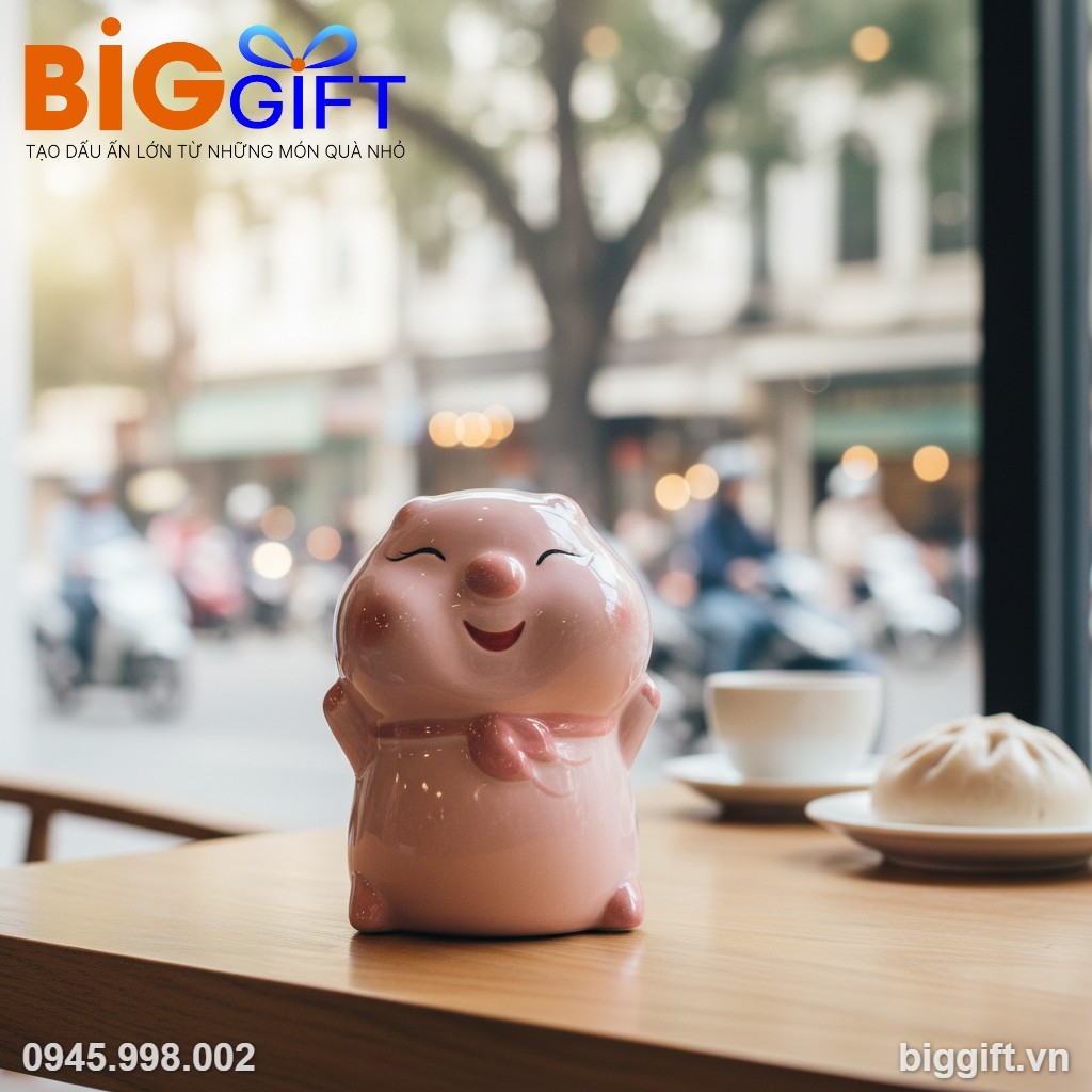Heo đất quà tặng in logo bánh bao màu hồng 19x20x23cm HĐ02