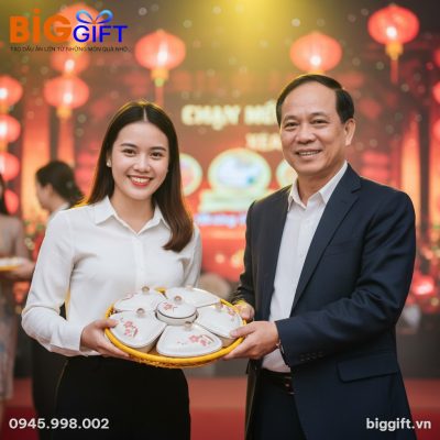 khay-mut-tet-in-logo-qua-tang-5-canh-ve-hoa-ao-khay-may-km02