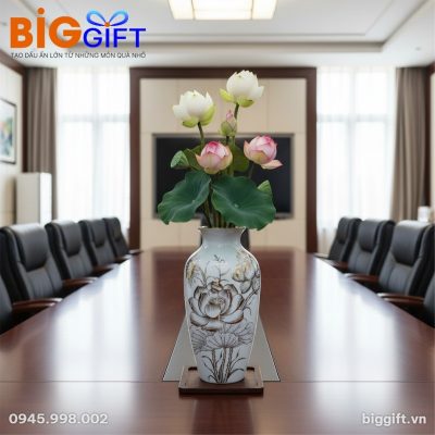 lo-hoa-gom-su-qua-tang-dang-co-rut-hoa-sen-decal-vang-kim-27cm-lhgs03 (5)