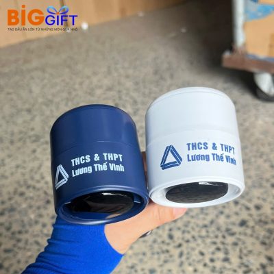 quat-dien-cam-tay-qua-tang-in-logo-5000mah-man-hinh-led-q01