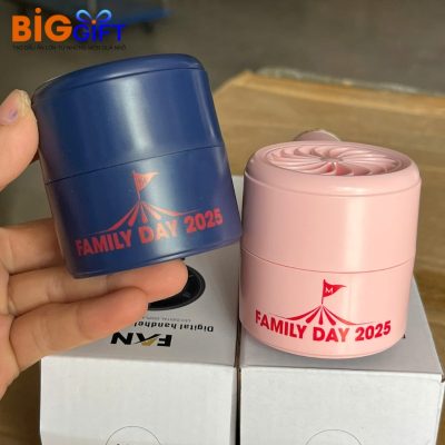 quat-dien-cam-tay-qua-tang-in-logo-5000mah-man-hinh-led-q01