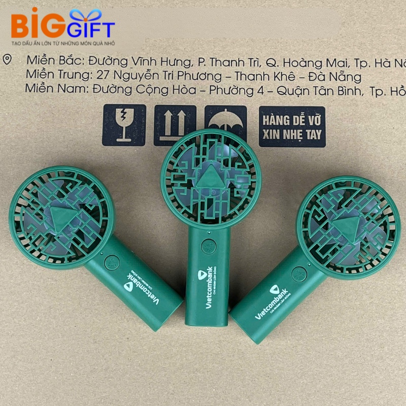 quat-dien-mini-cam-tay-qua-tang-in-logo-xanh-la-1800mah-q03 (2)