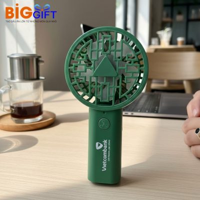 quat-dien-mini-cam-tay-qua-tang-in-logo-xanh-la-1800mah-q03 (3)