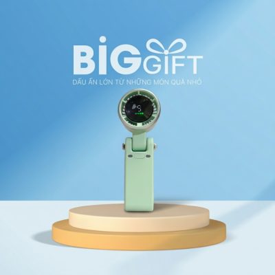 quat-dien-mini-qua-tang-in-logo-3600mah-gap-gon-man-hinh-led-q02