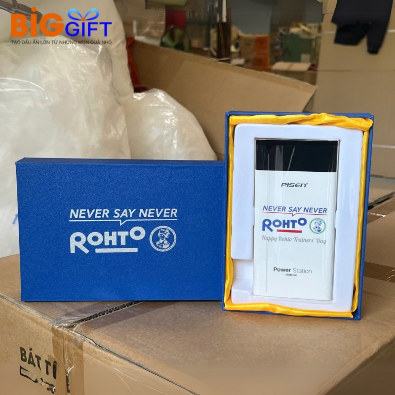 sac-du-phong-qua-tang-in-logo-pisen-lcd-power-station-10000mah-sdp01 (3)