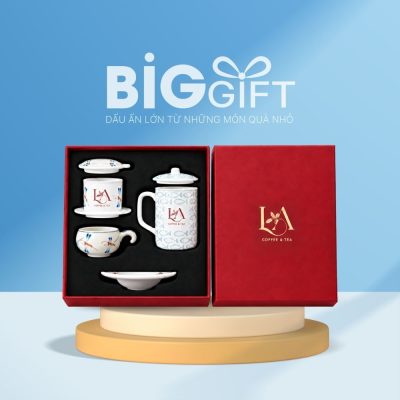 Giftset qu&agrave; tặng in logo cốc sứ c&oacute; nắp v&agrave; phin cafe gốm sứ họa tiết đ&agrave;n c&aacute; - chuồn chuồn BGS-28