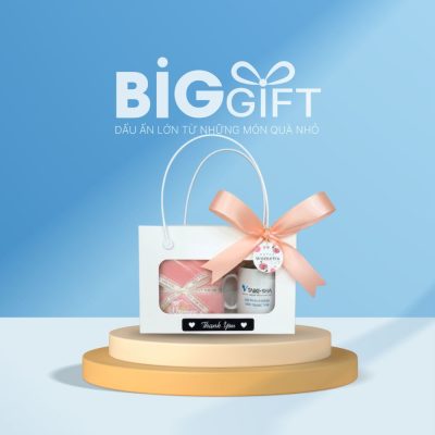 Giftset quà tặng in logo cốc sứ quai C và khăn bông 35x78cm BGS-09