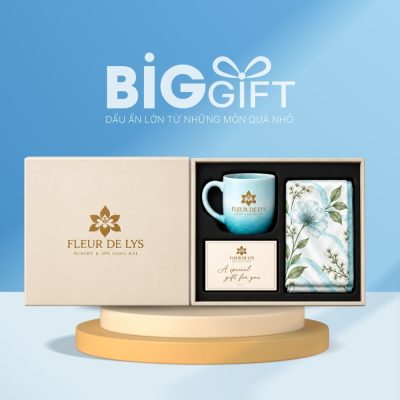Set qu&agrave; tặng &ldquo;Hương Sắc Xanh&rdquo; 20/10 cốc sứ v&agrave; khăn lụa in logo BGS-30