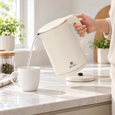 Chuẩn bị trà ở góc bếp buổi sáng – Elmich KEE9144 màu kem