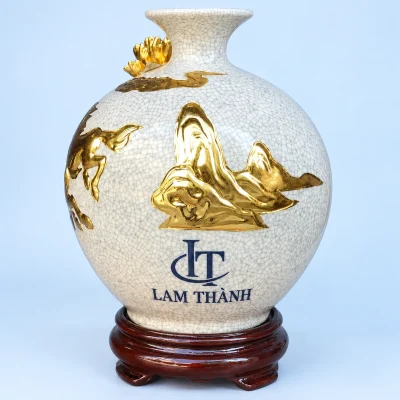 Bình hút lộc Mã đáo thành công H22 men rạn dát vàng – logo lớn ở khoảng trống mặt sau