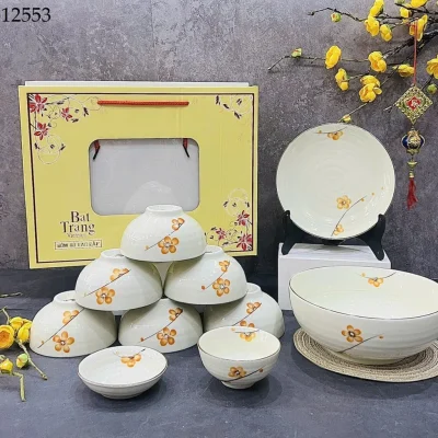 Ảnh nguồn bộ mười món hoa vàng với hai món chấm phía trước