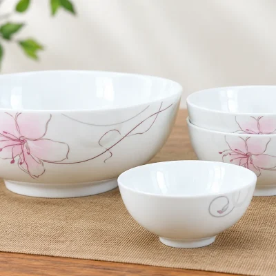 Chi tiết bát lớn, hai bát ăn và bát chấm sâu của mẫu hoa sen hồng