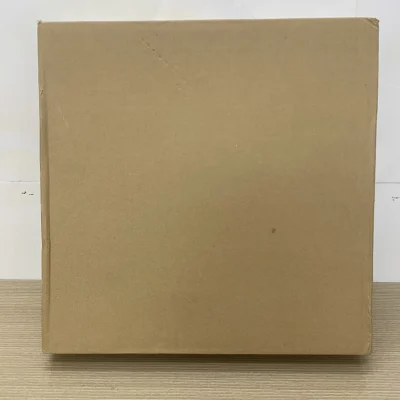 Đồng hồ treo tường vuông HD98 viền đỏ 30 cm – chọn hộp theo kích thước chiếc đồng hồ