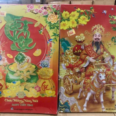 Lịch tráng gương họa tiết Thần Tài – xem ảnh thực tế và phân biệt hai họa tiết