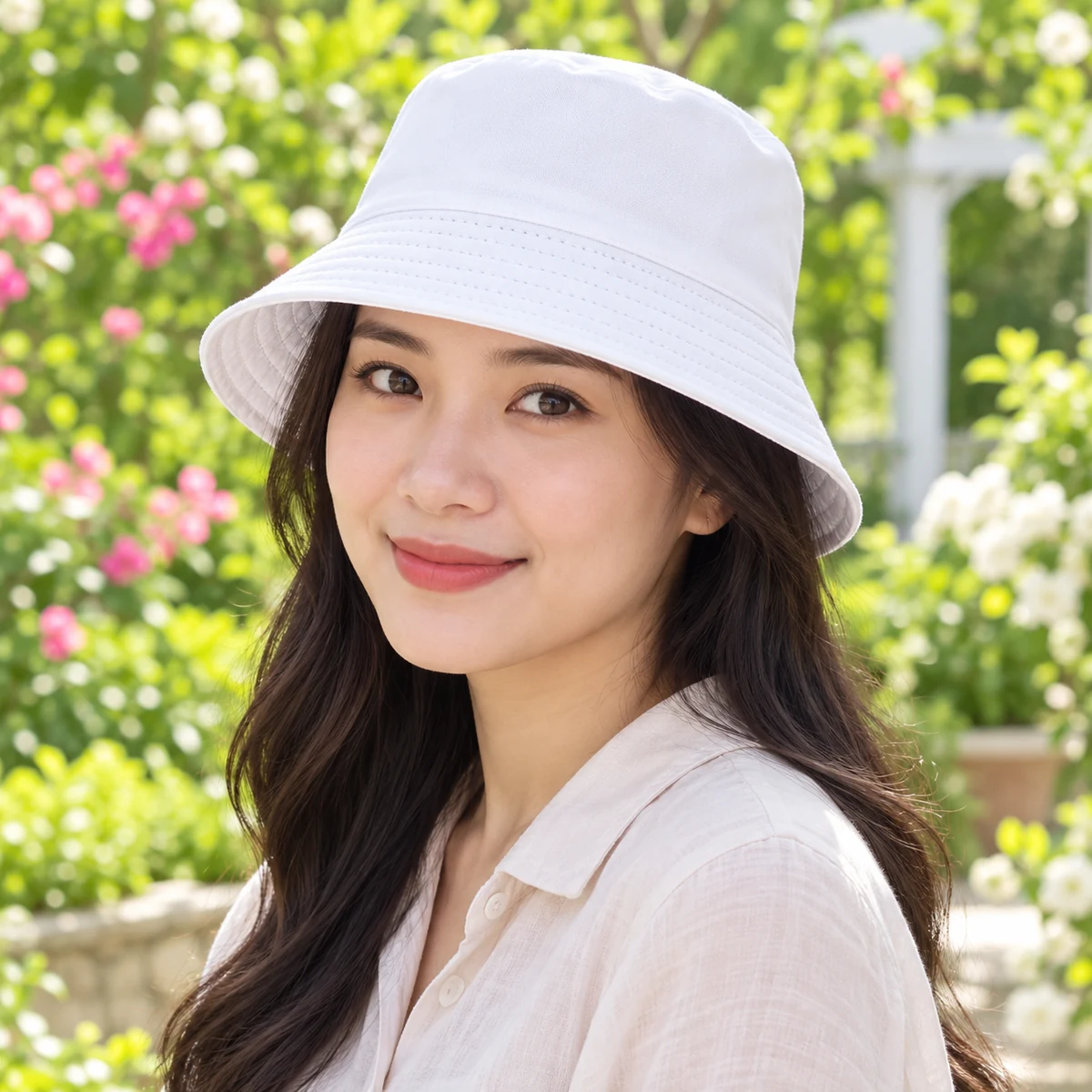 Mũ bucket cotton một lớp màu trắng – hình dung dáng bucket khi đội