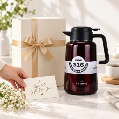 Phích giữ nhiệt La Fonte 014748-RED 2,2 lít đỏ rượu vang – phối bộ quà gia dụng cùng hộp và thiệp