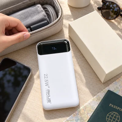 Sạc dự phòng AKUS DP136 10.000 mAh 22,5W màu trắng – xếp dây gọn khi mang quà theo