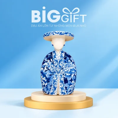 Tượng gốm Ngọc Dung Nhật Bình hoa văn xanh trắng – dáng nhật bình và sắc xanh trắng nổi bật